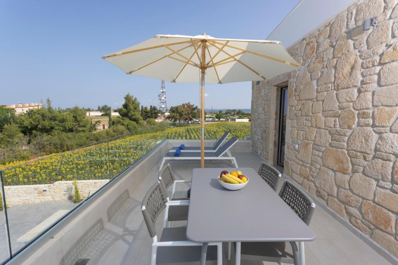 Anna Mare Luxury Apartments Afytos Exterior foto