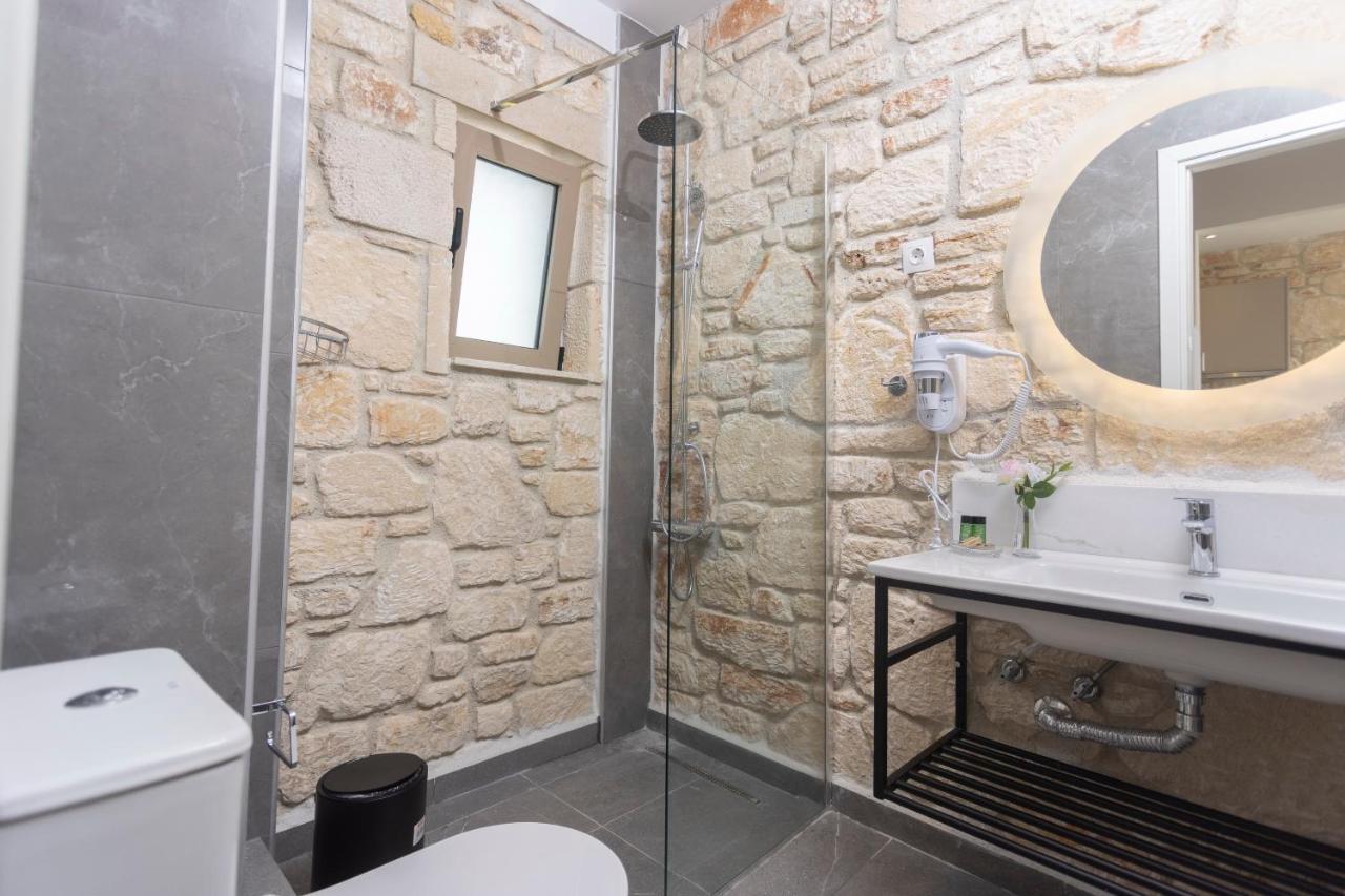 Anna Mare Luxury Apartments Afytos Exterior foto