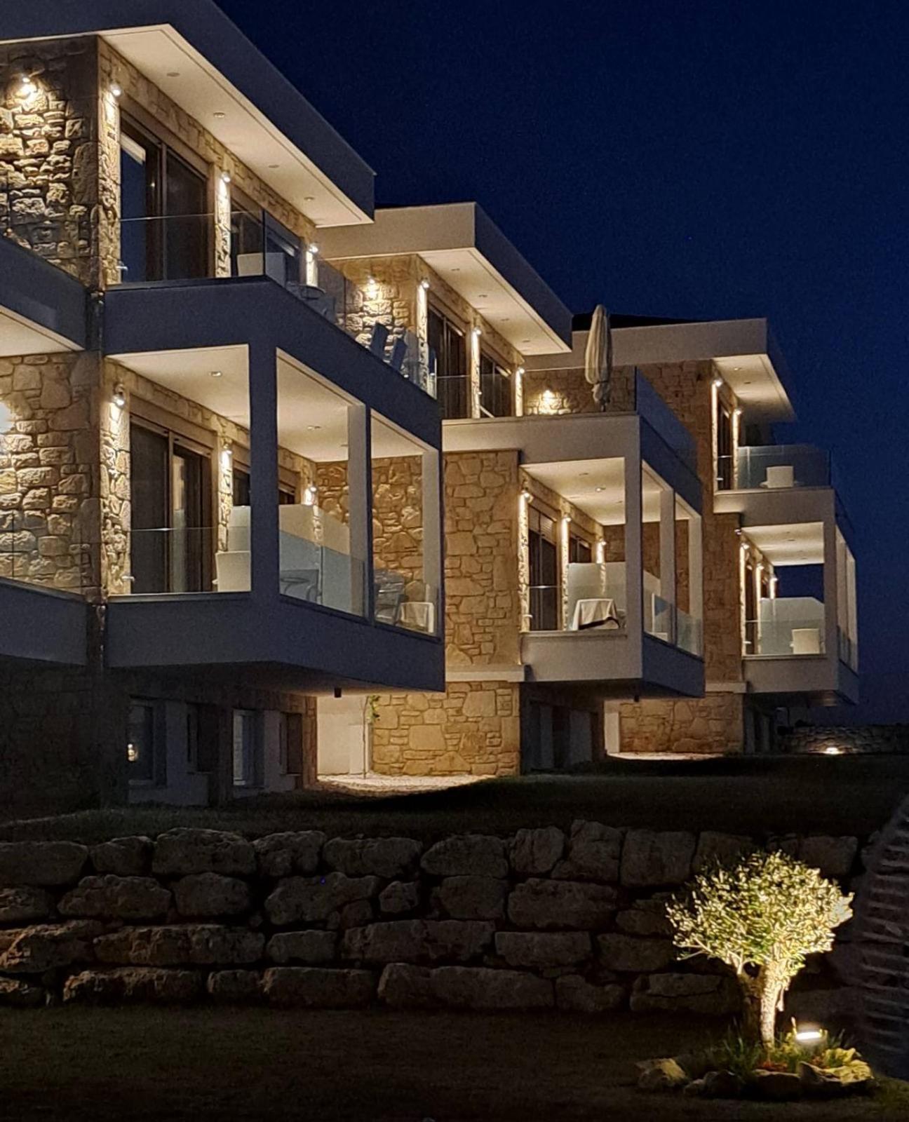 Anna Mare Luxury Apartments Afytos Exterior foto